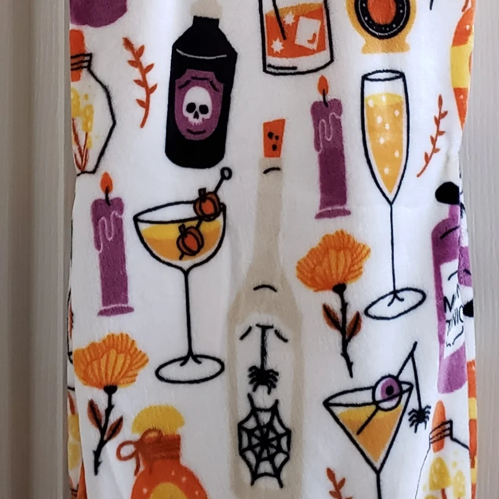 Halloween Collection Moon Tonic Cocktail Potion Throw Blanket 50x70 NWT